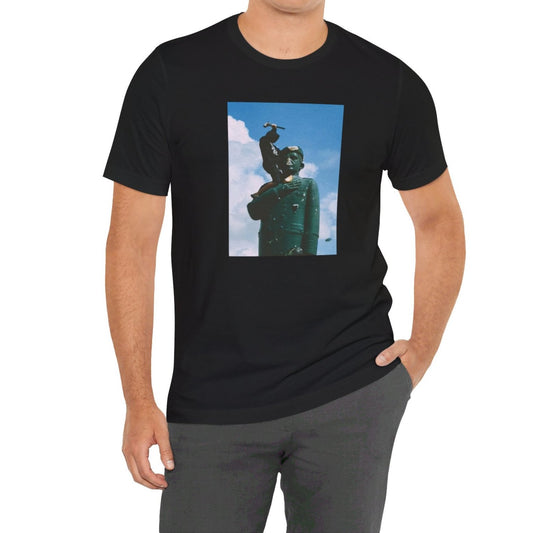 Unisex Statue Venezuelan T-shirt